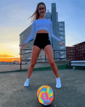 LUMIBALL™ - PELOTA REFLECTIVA DE FÚTBOL + ENVÍO GRATIS📦